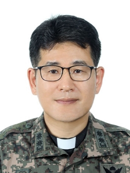 김창중